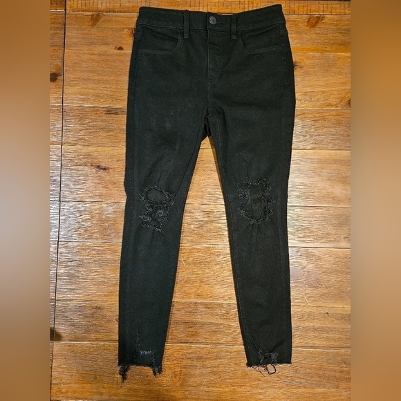 AMERICAN EAGLE THE DREAM JEAN BLACK HI-RISE RIPPED JEGGINGS SIZE 6 SHORT - Picture 1 of 15